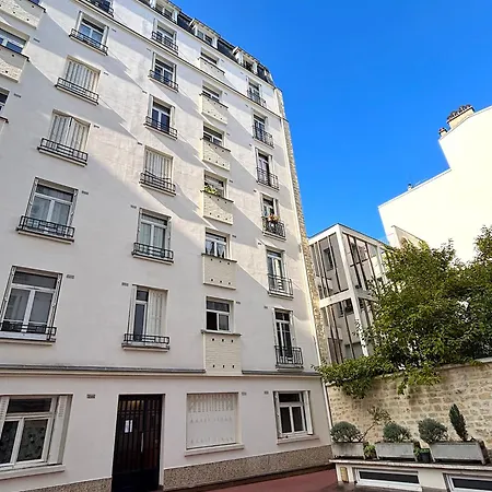 Le Penthouse Murat L * Parigi