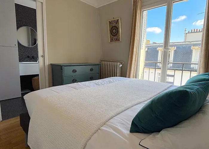 Le Penthouse Murat L